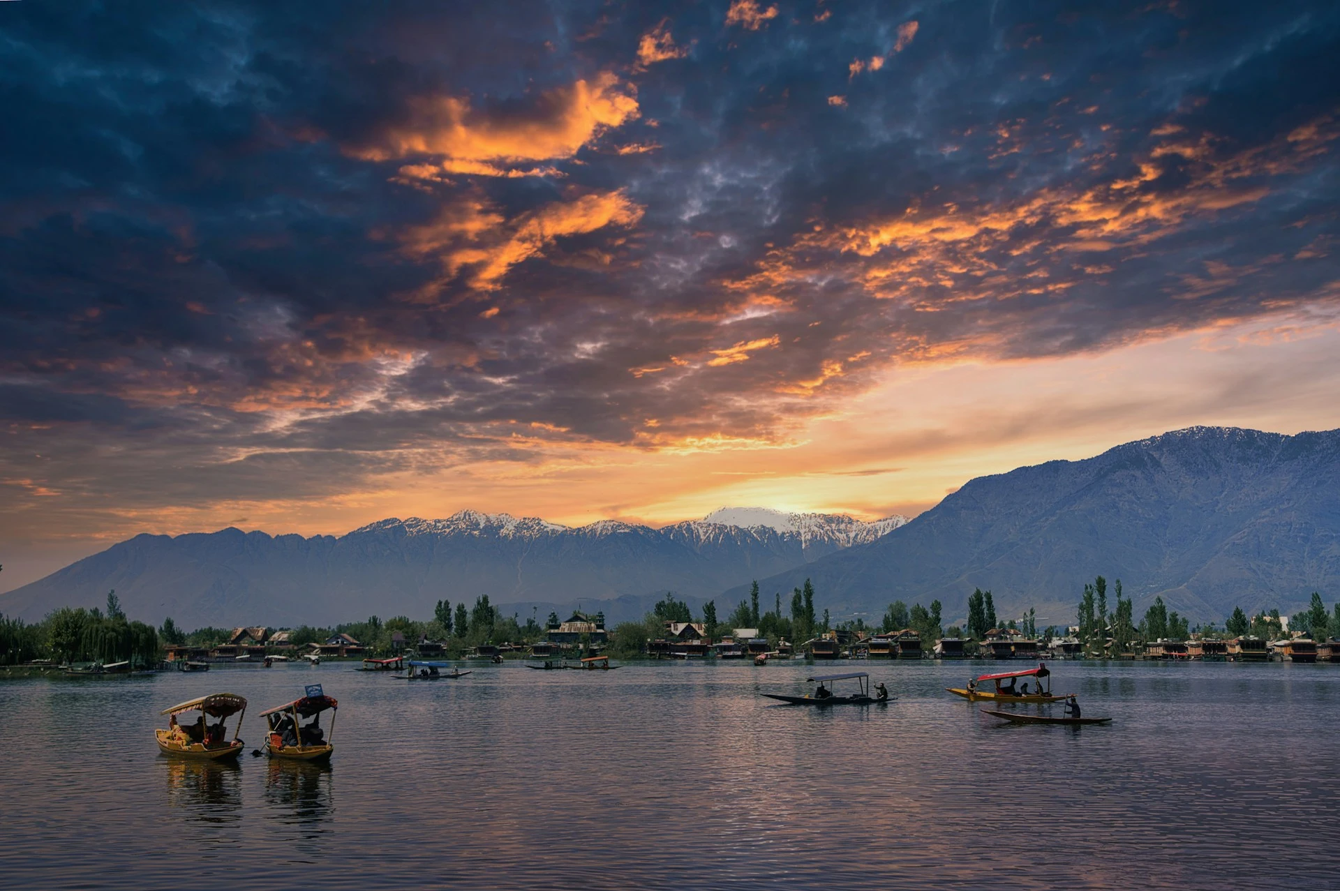 Dal Lake