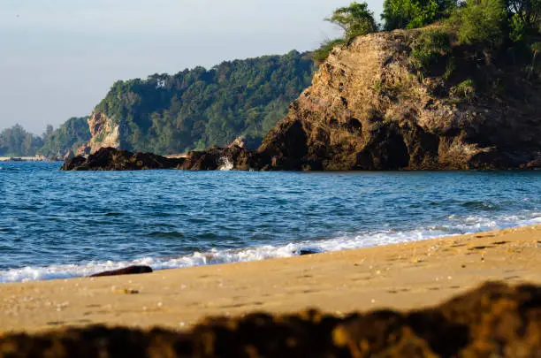 Some beaches sparkle, some heal. Marari Pozhi does both.