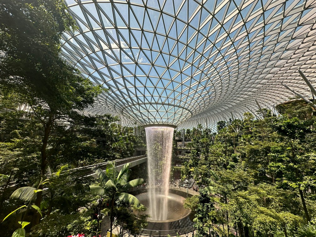 Jewel Changi: Where Nature Cascades Through the Sky